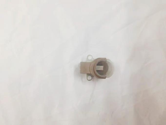 ISO টয়োটা অল্টারনেটর কার্বন ব্রাশ হোল্ডার 27370 0C040 ইস্পাত 1
